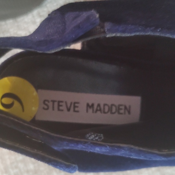 Steve Madden Velvet Blue Chuck Heels - Picture 6 of 7